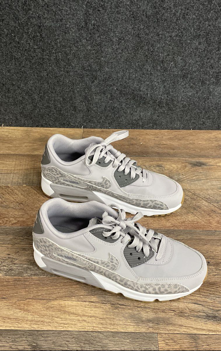 Nike Air Max 90 LTR GS Wolf Grey Leopard Sneakers 897987-004 Size 7Y