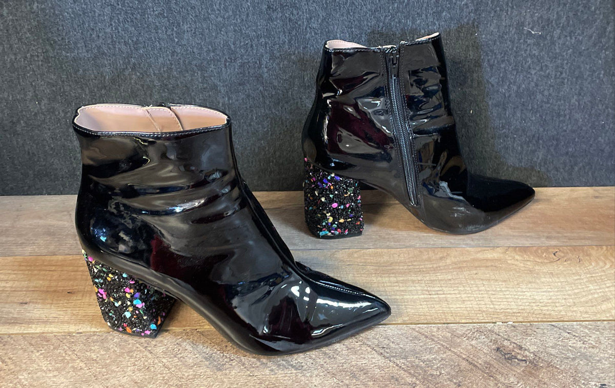 Betsey Johnson Kassie Black Multi Glitter Block Heel Ankle Boots Size 9M