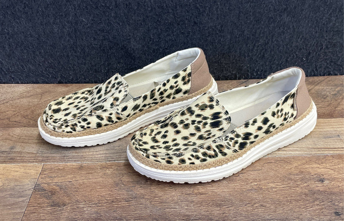 Hey Dude Lena Leopard Angora Women's Slip-On Loafers Size 7