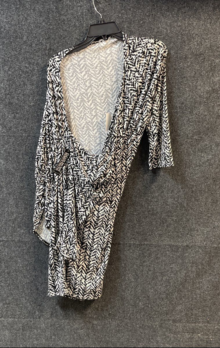 New York & Company Women's Black White Geometric Stretch Wrap Dress XL NWT
