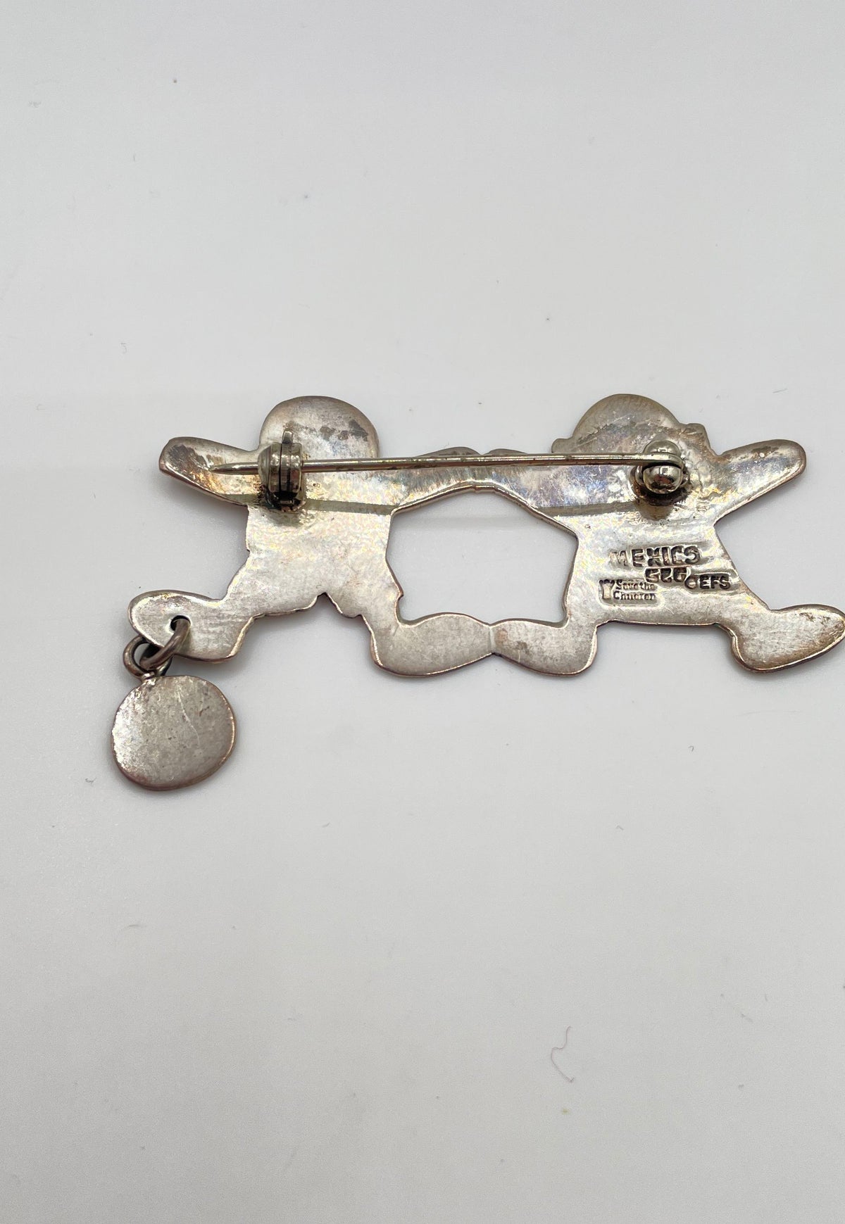 EFS Save The Children 925 Sterling Children Holding Hands Brooch Pin Mexico 6.1g
