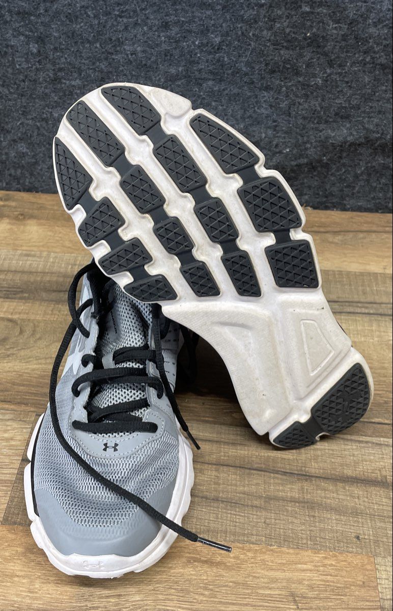 Under Armour Micro G Assert 6 Grey White Running Shoes Men's Size 9.5