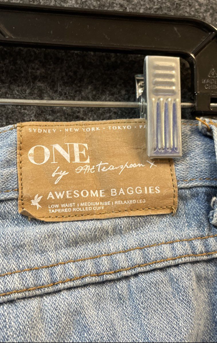One Teaspoon Women's Awesome Baggies Distressed Tapered Blue Jeans Sz 24