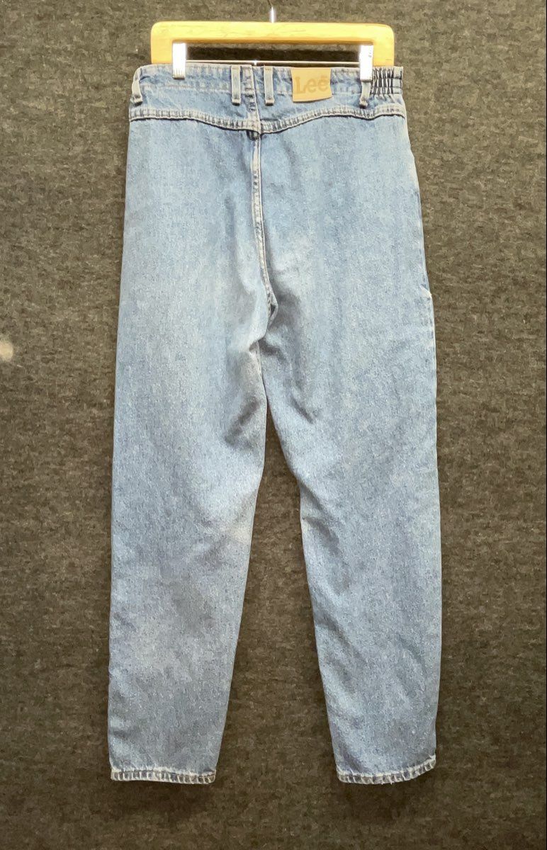 Vintage 90s Lee Women's Light Wash High Rise Elastic Waist Tapered Jeans