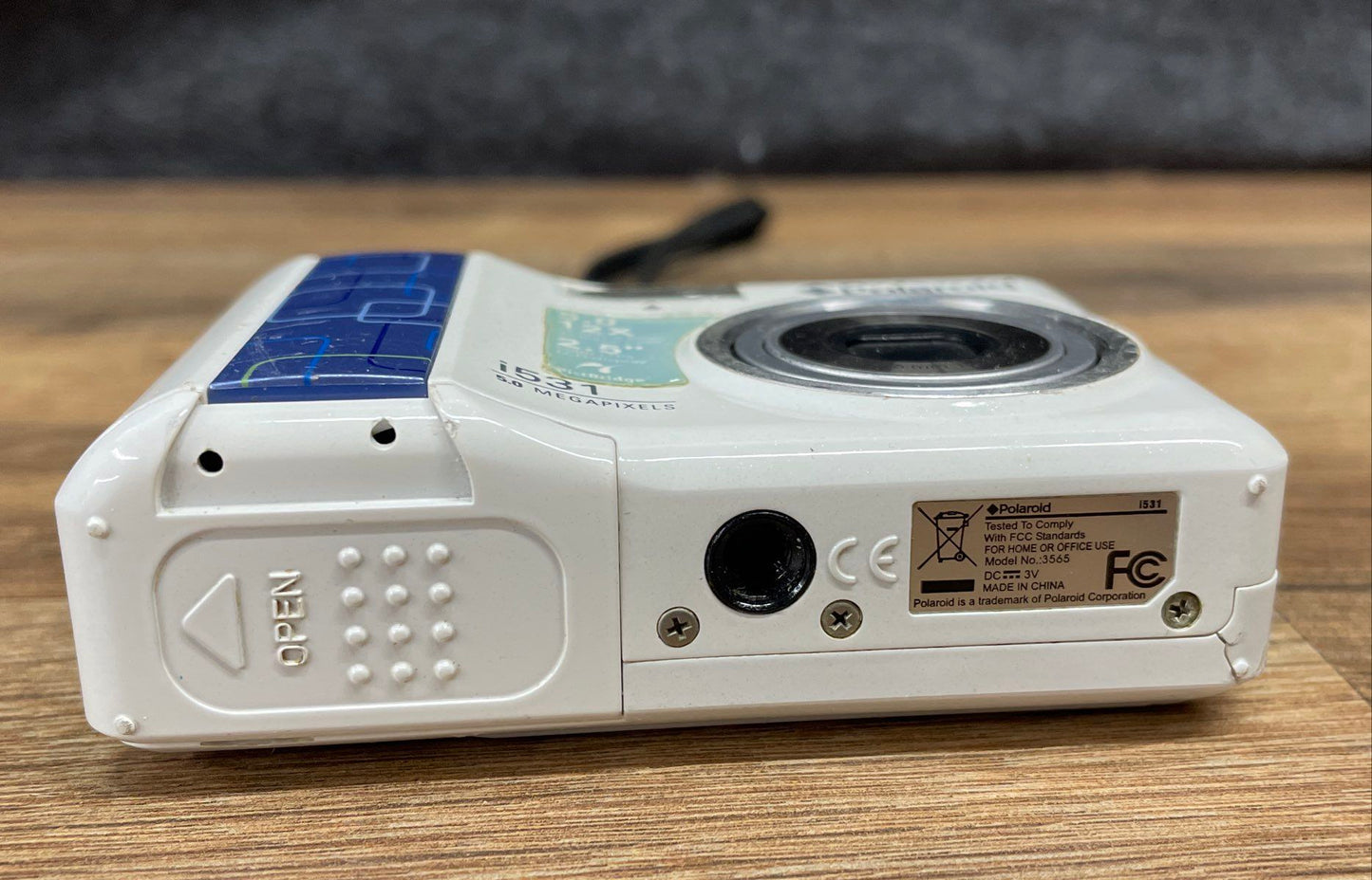 Polaroid i531 5.0MP Digital Camera 3x Optical Zoom 2.5" LCD