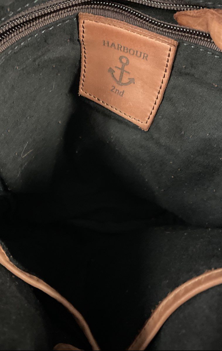 Harbour 2nd Tan Leather Crossbody Messenger Bag Branded Webbed Strap