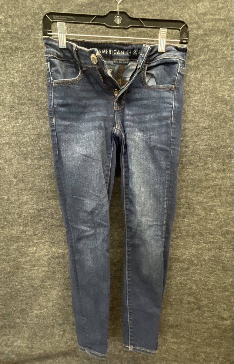 American Eagle Women's Blue Ne(x)t Level Stretch Skinny Jeans Size 2 Short