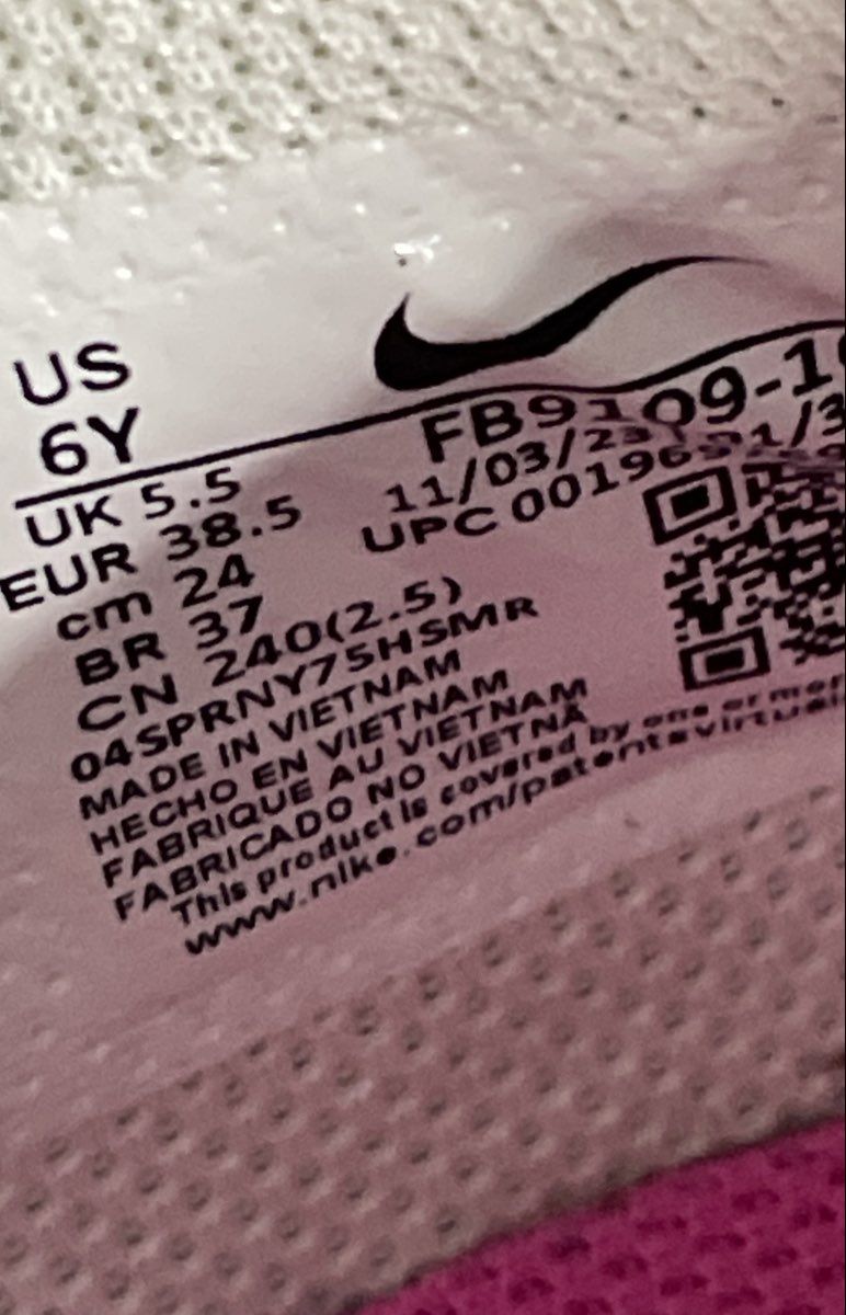 Nike Dunk Low Active Fuchsia White GS Youth Sneakers Size 6Y
