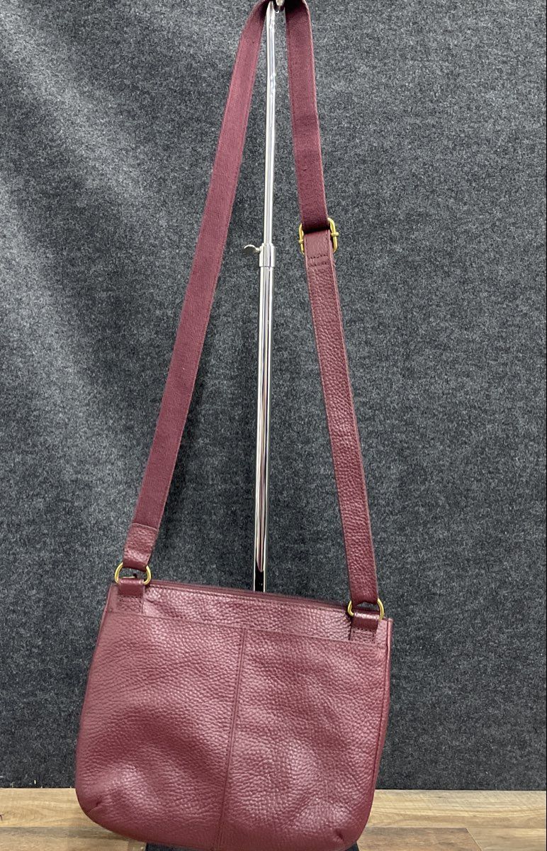 Fossil Maroon Pebbled Leather Crossbody Bag Gold Hardware