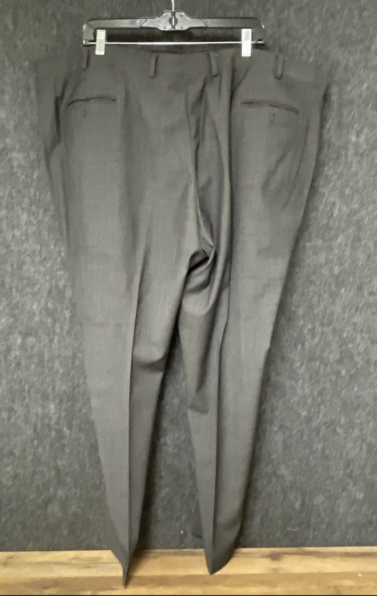 Awearness Kenneth Cole Men's Gray Two-Piece Wool Blend Suit Sz 56 Long