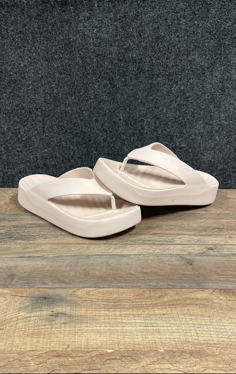 Crocs Getaway Platform Flip Pink Women's Sandals Flip Flops Size 6