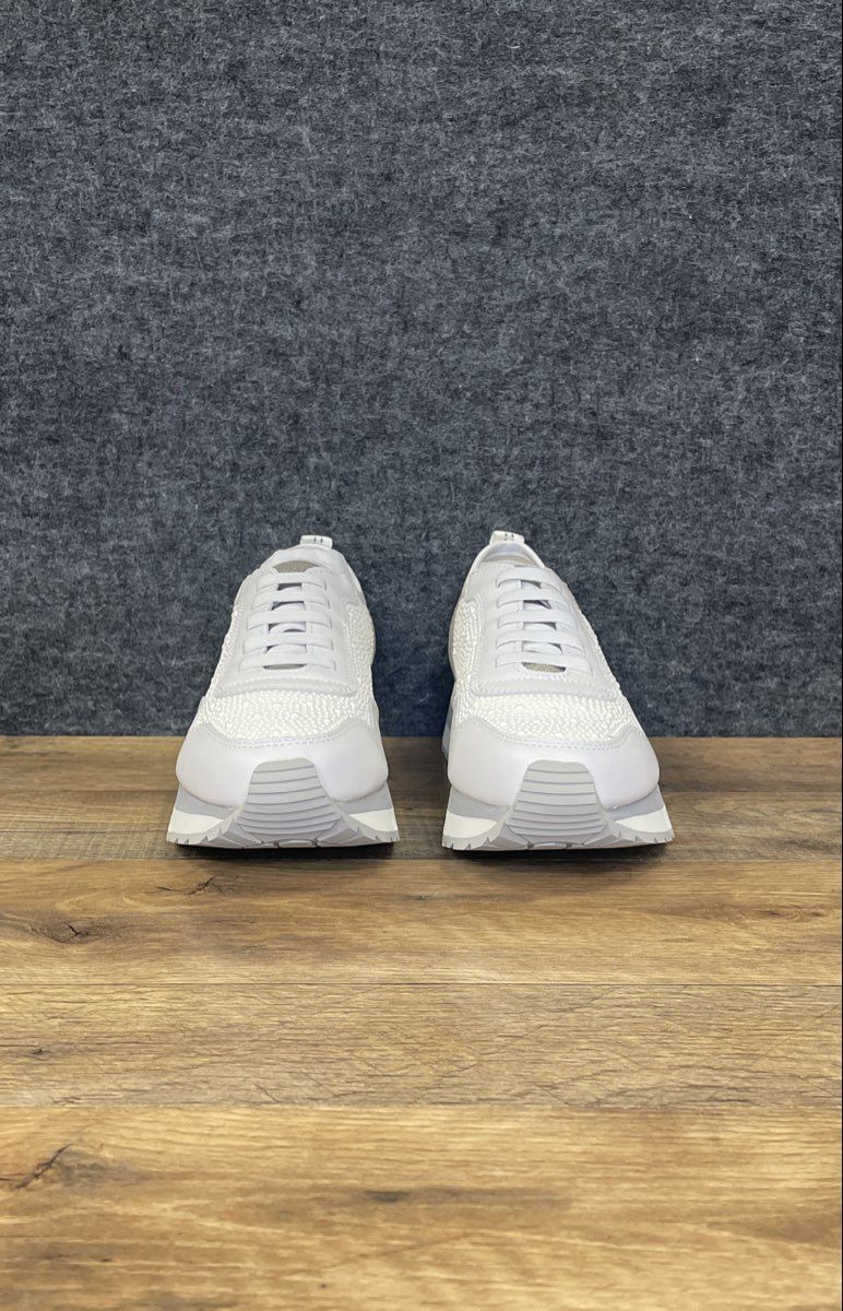 Naked Feet Kinetic White Metallic Leather Sneakers Women's Size 7.5 M