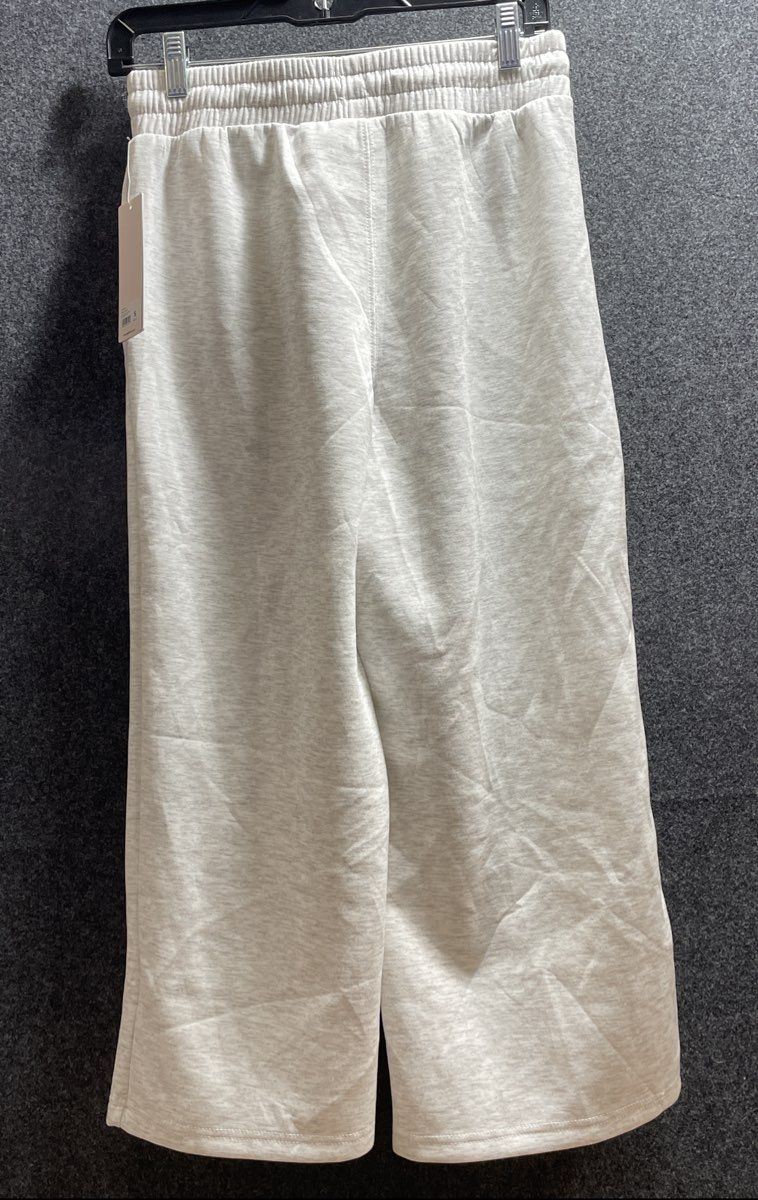 Yogalicious Women's Heather Light Grey Softlite Lanston Culotte Pant Sz S NWT