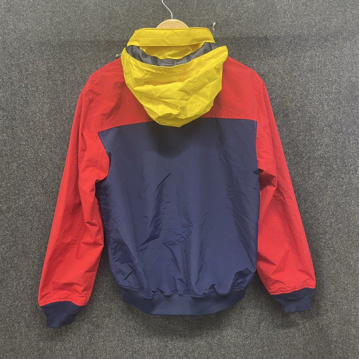 Lands' End Men's Rain Jacket Red Blue Yellow Colorblock Hooded NWT Sz M