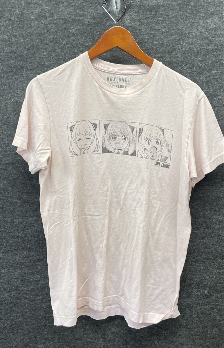 BoxLunch Men's Spy x Family Anya Forger Panels Pink Anime T-Shirt Sz L
