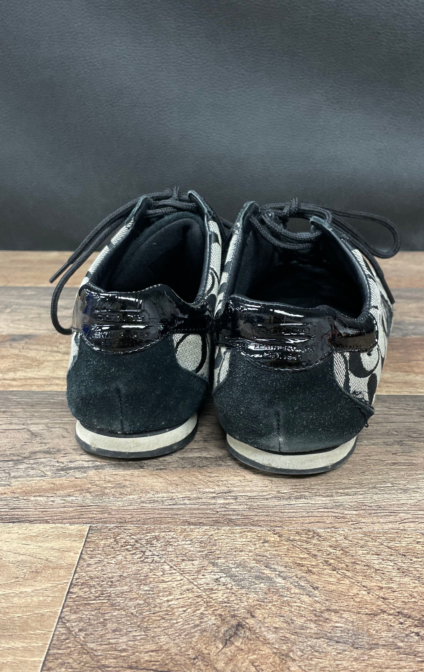 Coach Katelyn Signature C Logo Black Suede Fashion Sneakers Size 9