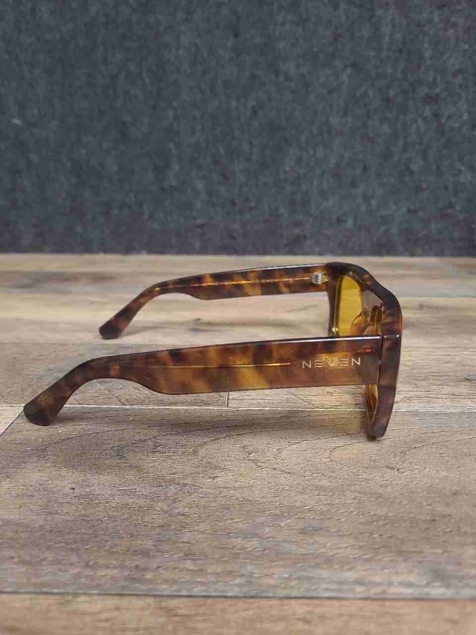 Neven Unisex Amar RG Sunglasses Tortoise Shell Yellow Lens Square New Box
