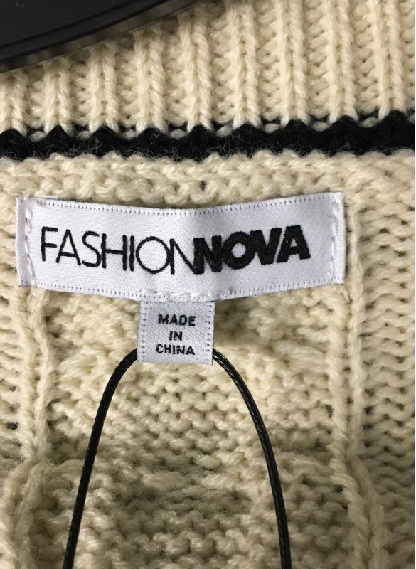 Fashion Nova Women's Cream Cable Knit V-Neck Varsity M Sweater Dress Sz S NWT