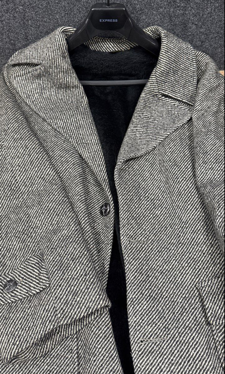 Vintage 70s Darwood Men's Gray Herringbone Tweed Faux Fur Lined Overcoat