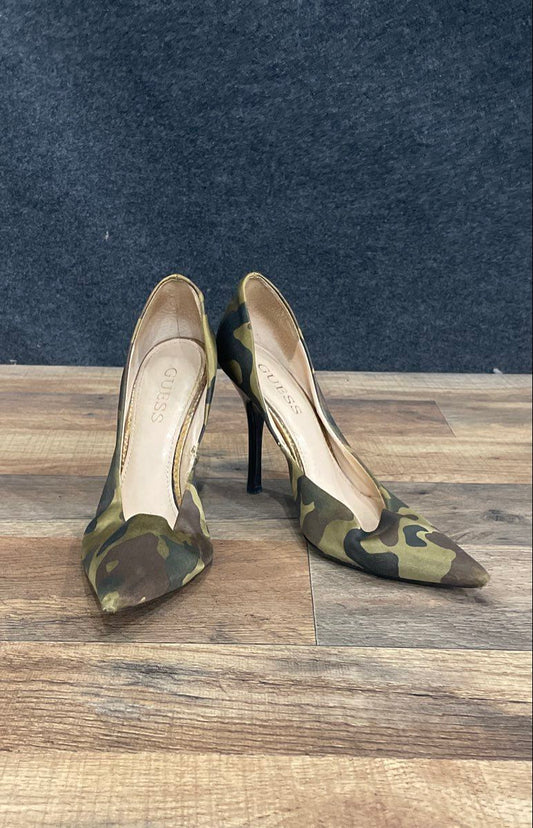 Guess Camouflage Pointed Toe Stiletto Pumps Green Brown Heels Women's Size 7.5