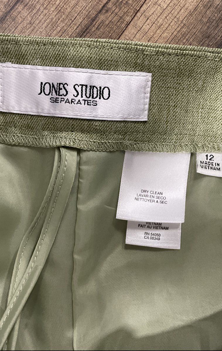 Jones Studio Women's Green Textured Straight Leg Dress Pants NWT Sz 12