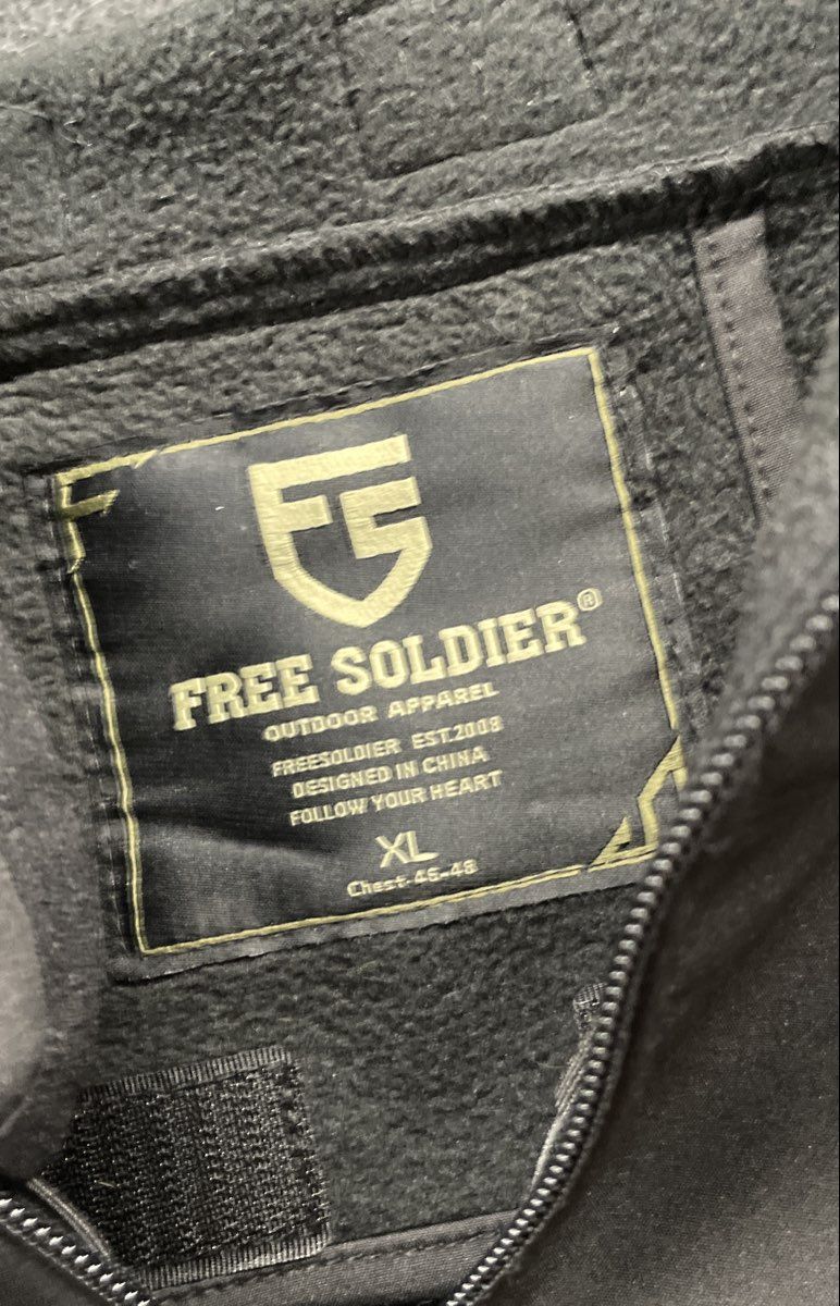 Free Soldier Men's Black Tactical Softshell Hooded Jacket Fleece Lined Size XL