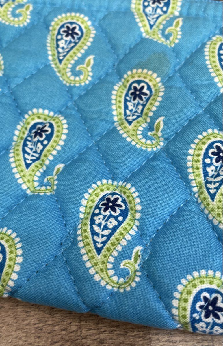 Vera Bradley Blue Symphony in Hue Paisley Quilted Small Zip Coin Purse Pouch