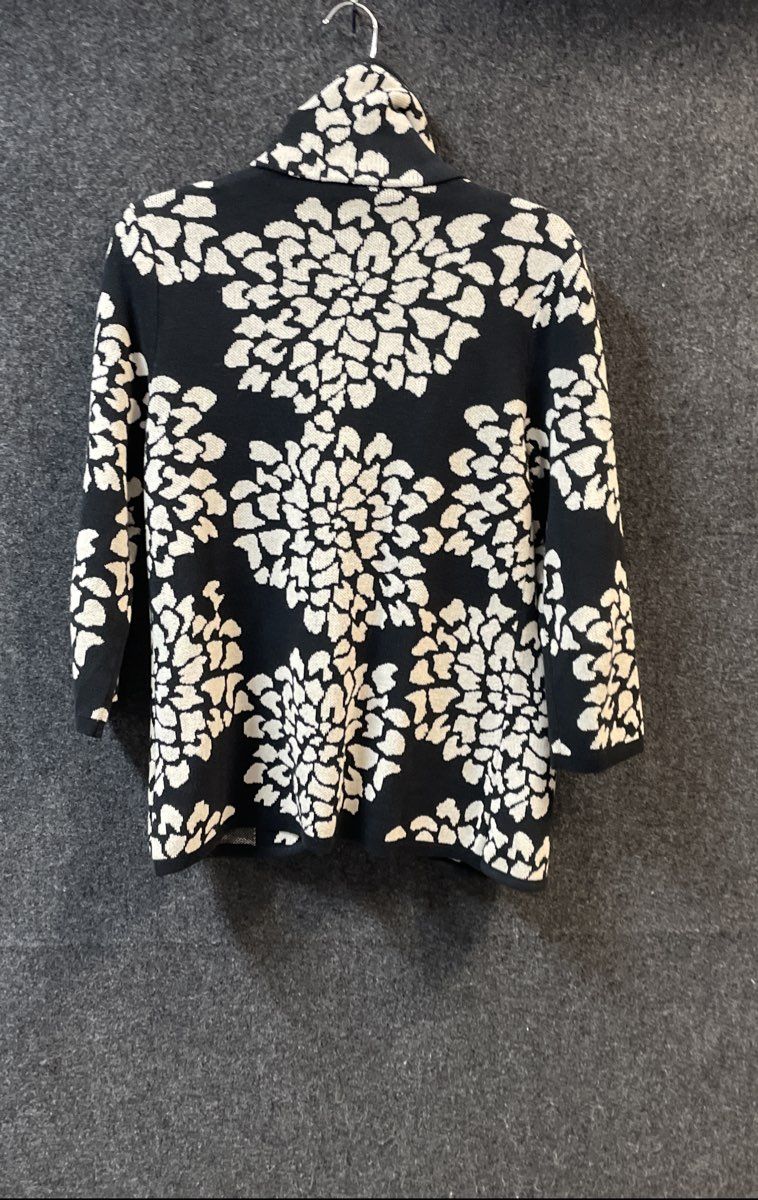 Isaac Mizrahi Live! Women's Black White Floral Cotton Cardigan Sweater Sz XS