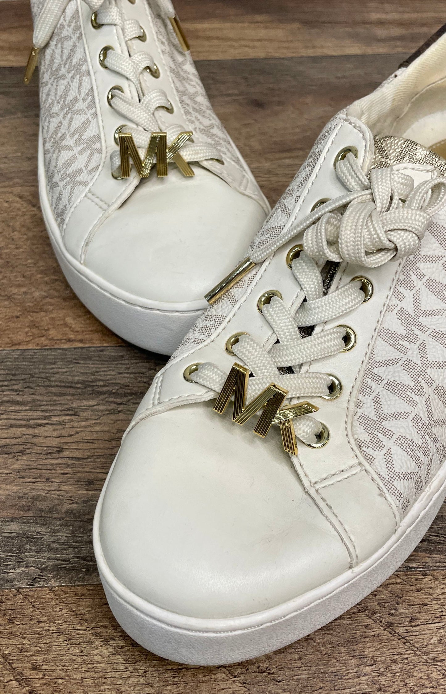 Michael Kors Poppy Platform Vanilla Logo Sneakers Women's Size 8M