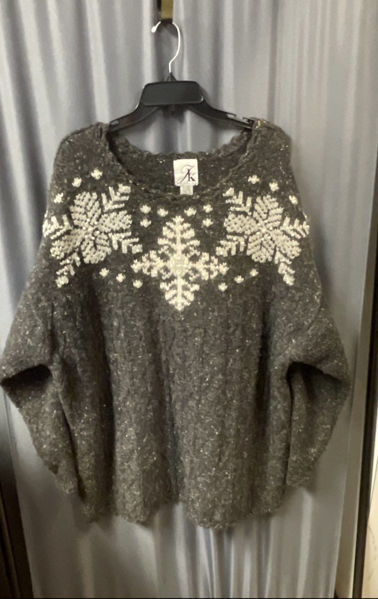 Vintage JK America Women's Gray Wool Angora Snowflake Beaded Sweater Sz 22/24