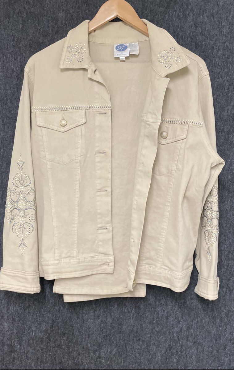 DG2 Diane Gilman Women's Beige Rhinestone Ramie Blend Jacket L Pants 14 Set
