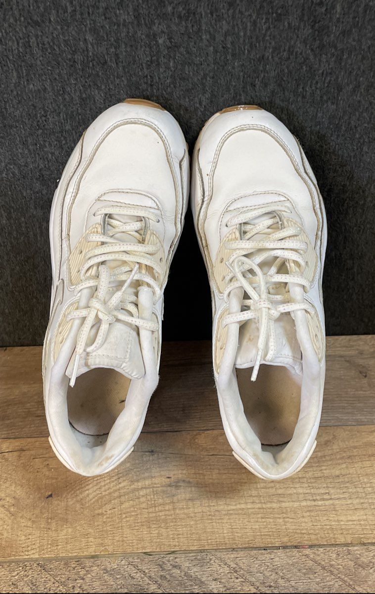 Nike Air Max 90 White Gum Leather Shoes Youth Size 6Y 897987-100