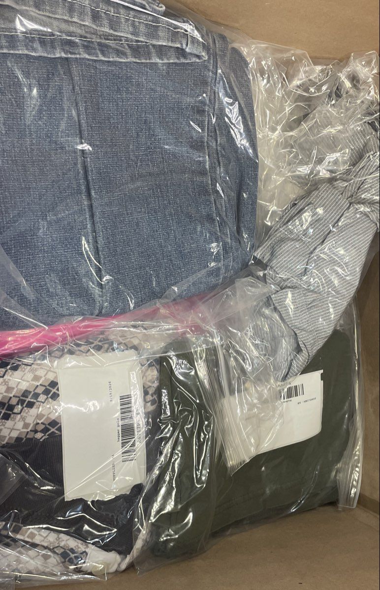 20 Lb Bulk Lot Assorted Brand Reseller Clothing Men Women Nike Free People MK