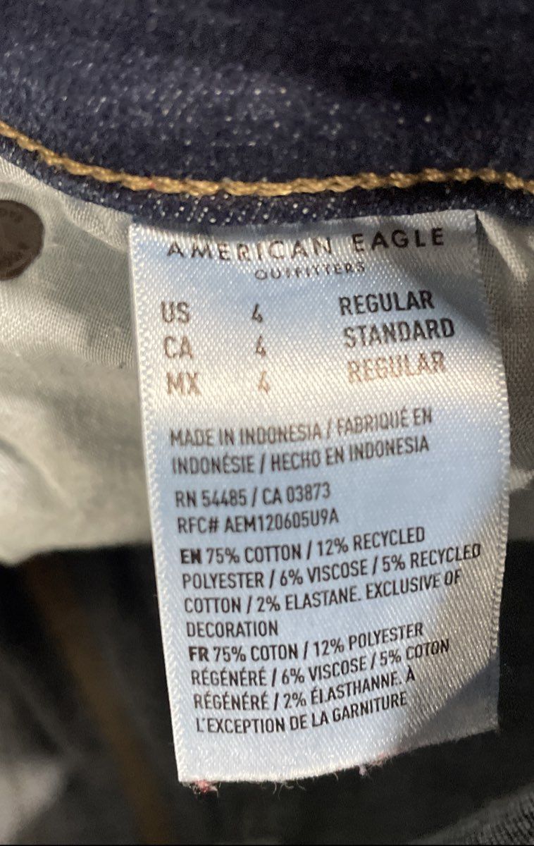 American Eagle Women's Blue Flare Jeans Next Level Stretch High-Rise Sz 4
