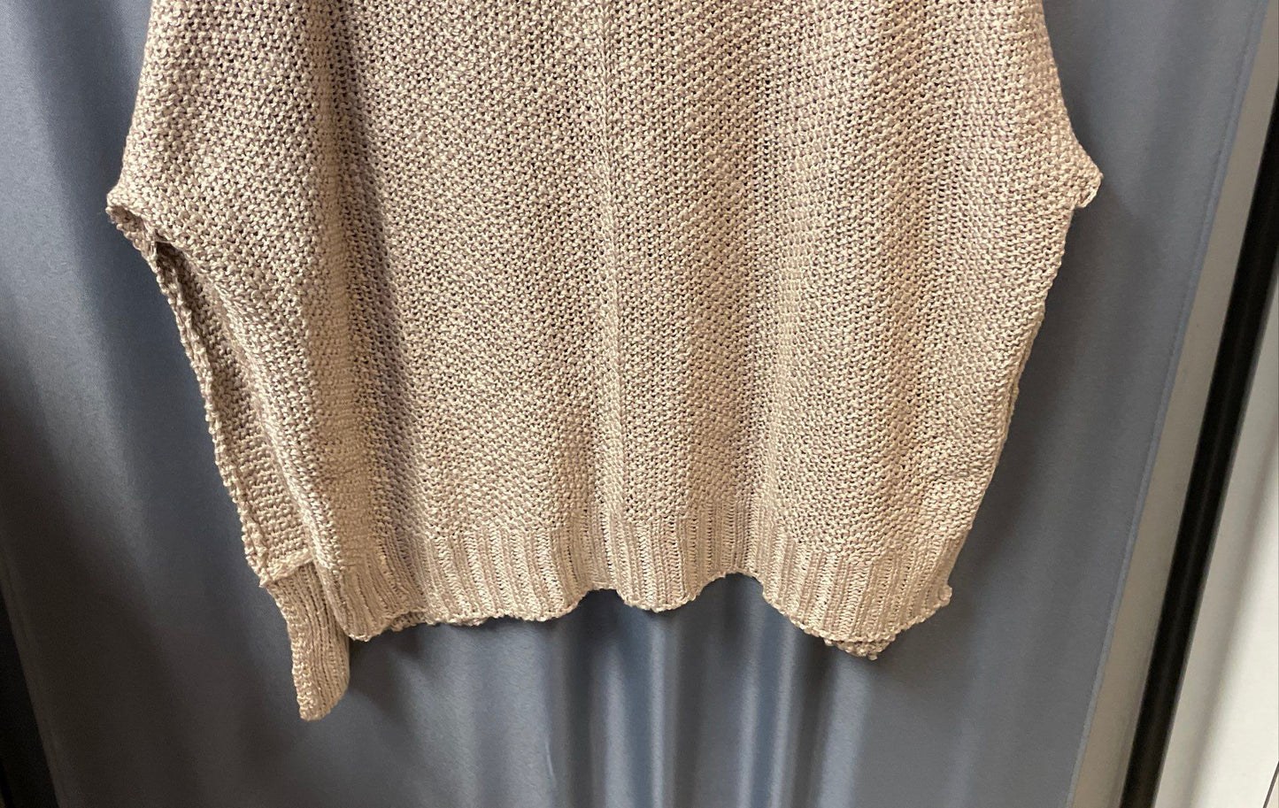 Bluivy Women's Taupe Loose Open Knit V-Neck Pullover Sweater NWT Sz M/L