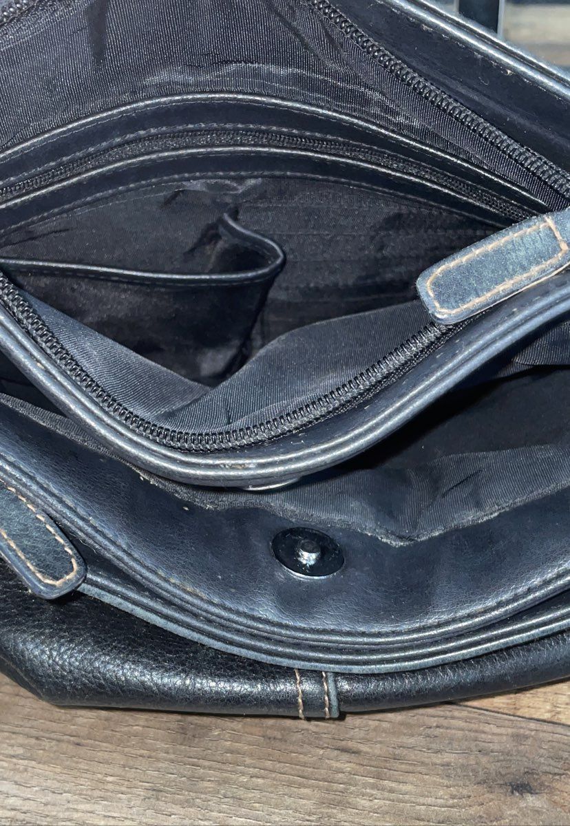 Sonoma Black Leather Shoulder Bag Hobo Contrast Stitching Silver Hardware
