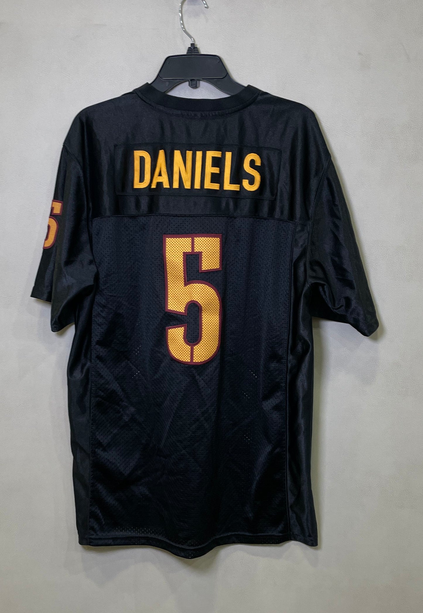 Jayden Daniels Men's Black Football Jersey Washington Commanders Style #5 Sz M