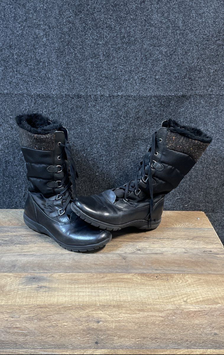 Bare Traps Black Quilted Faux Fur Lace Up Winter Snow Boots Size 7.5