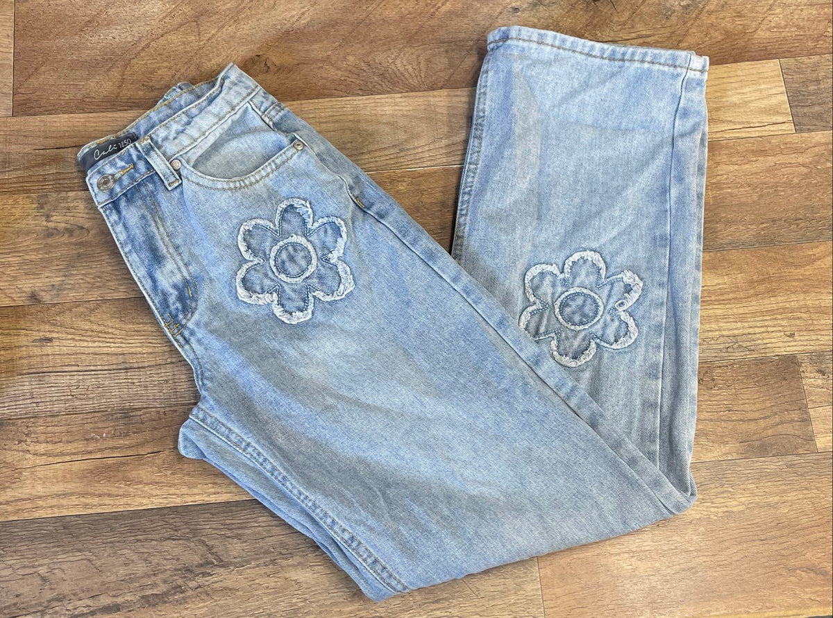 Cali 1850 Women's Light Wash Flower Embroidered Straight Leg Jeans Sz 3/26