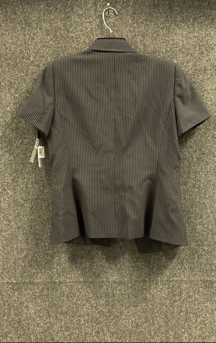 Tahari Arthur S. Levine Women's Navy Pinstripe Short Sleeve Blazer NWT Sz 8P