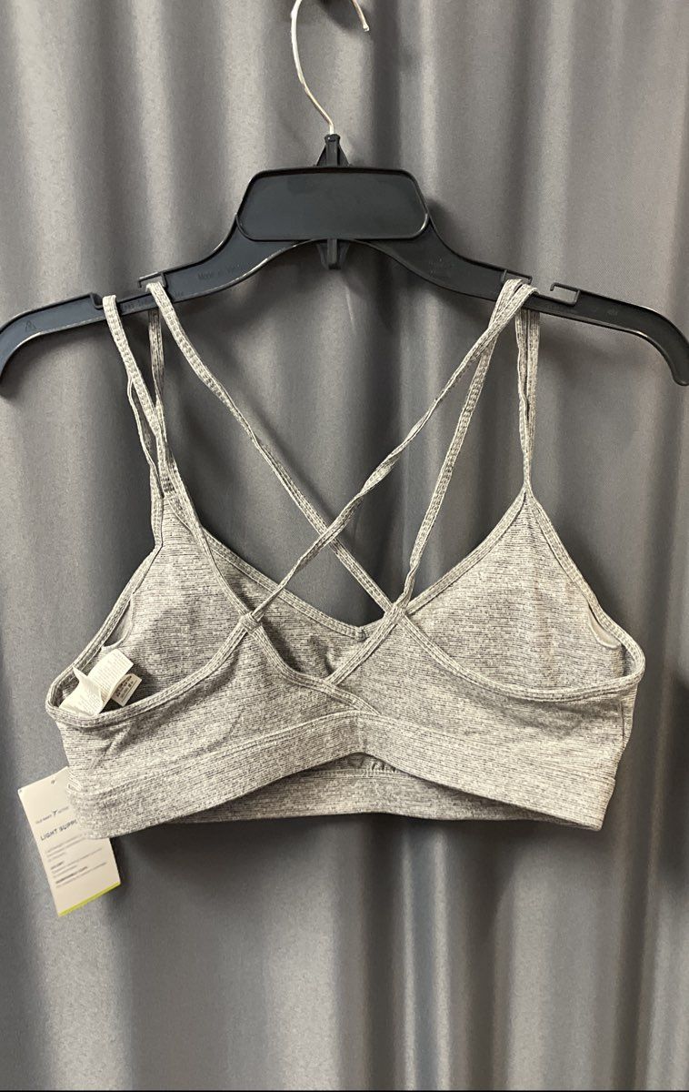 Fabletics Old Navy Women's Mixed Workout Set Gray NWT Salar Leggings Bra L