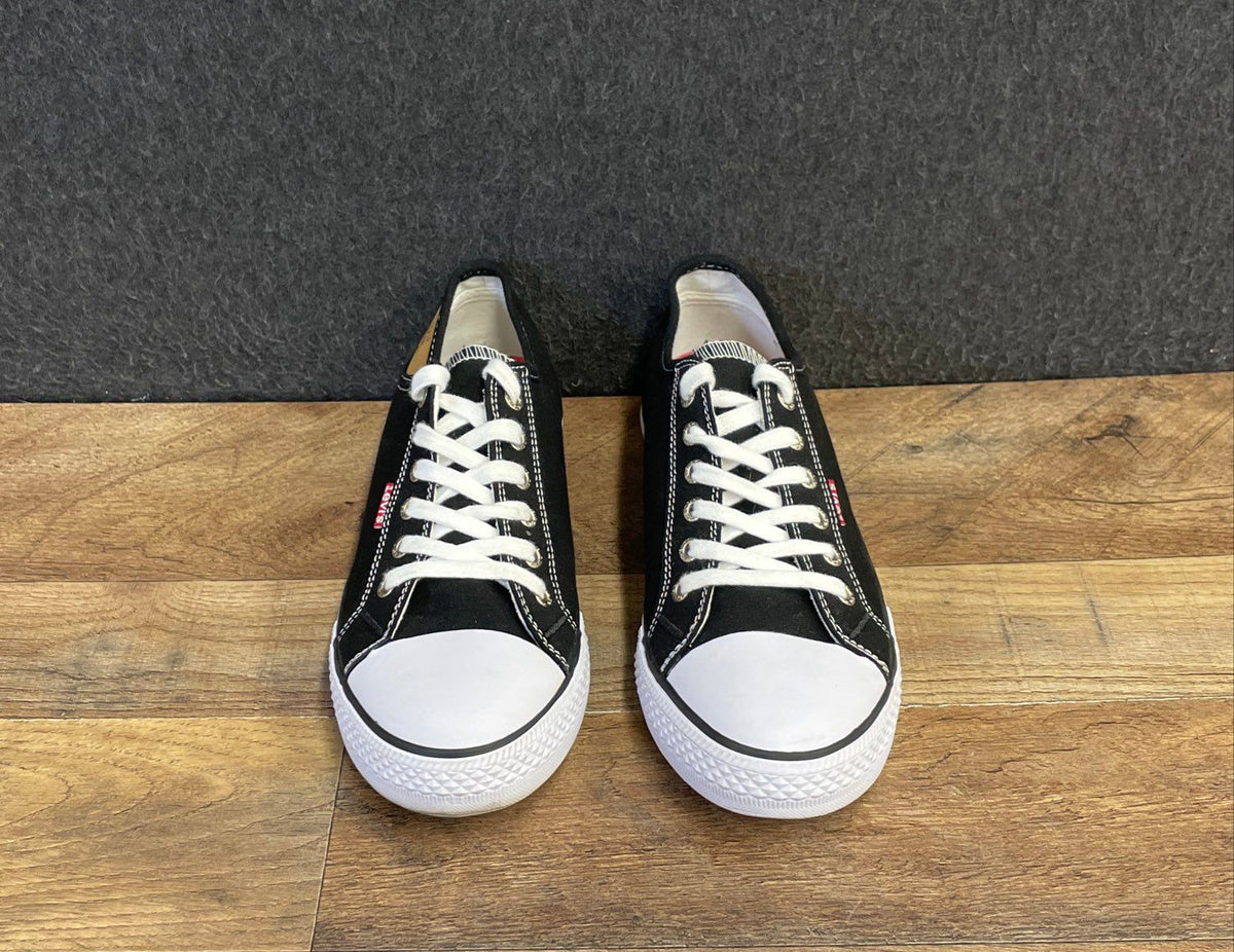 Levi's 52641840A Women's Black Canvas Low Top Lace Up Sneakers Size 9