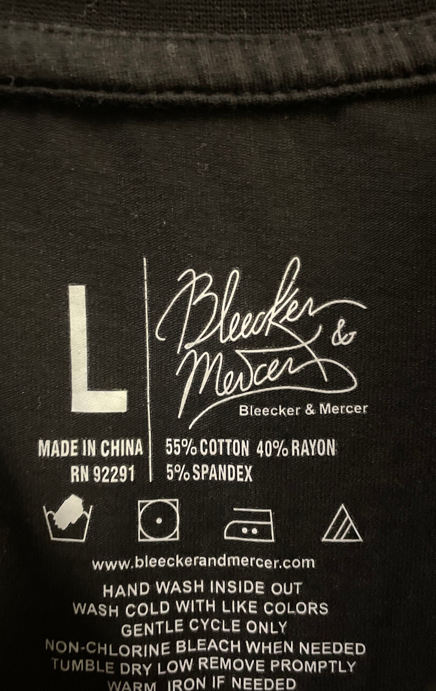 Bleecker & Mercer Men's Black Graphic Streetwear T-Shirt Privileged Sz L