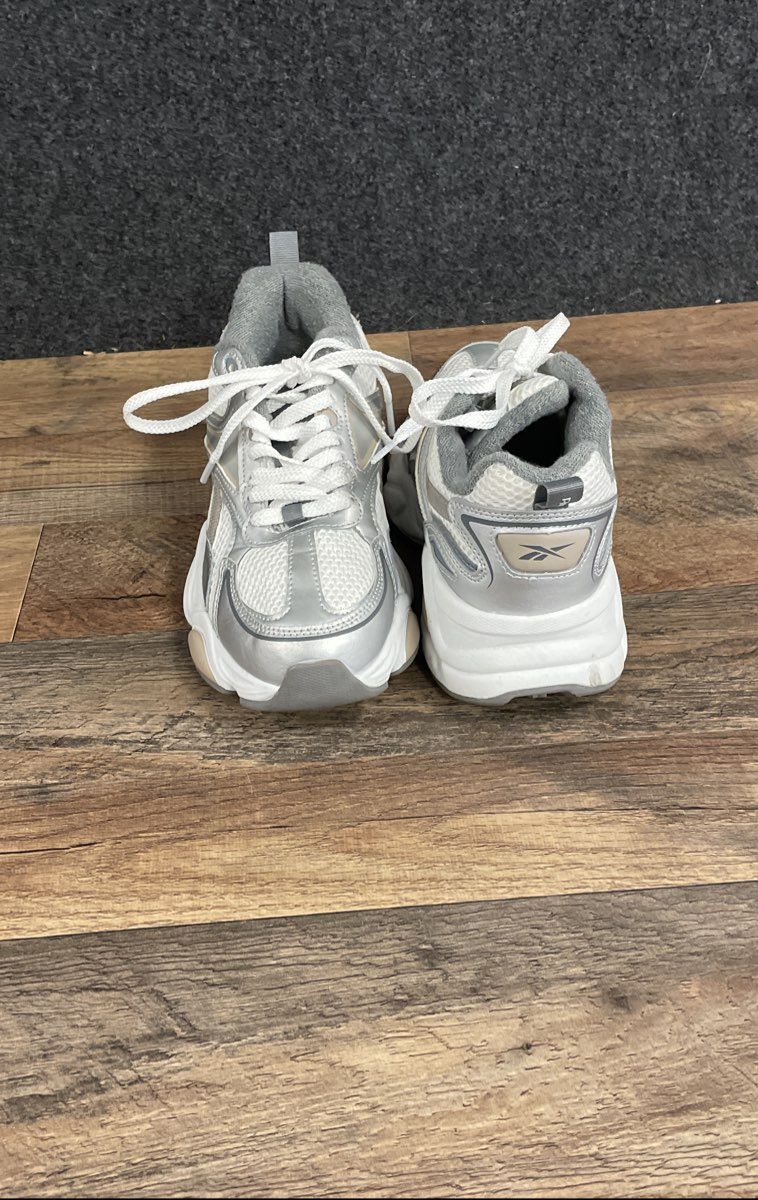 Reebok Turbo Restyle White Metallic Silver Women's Lifestyle Sneakers Size 9