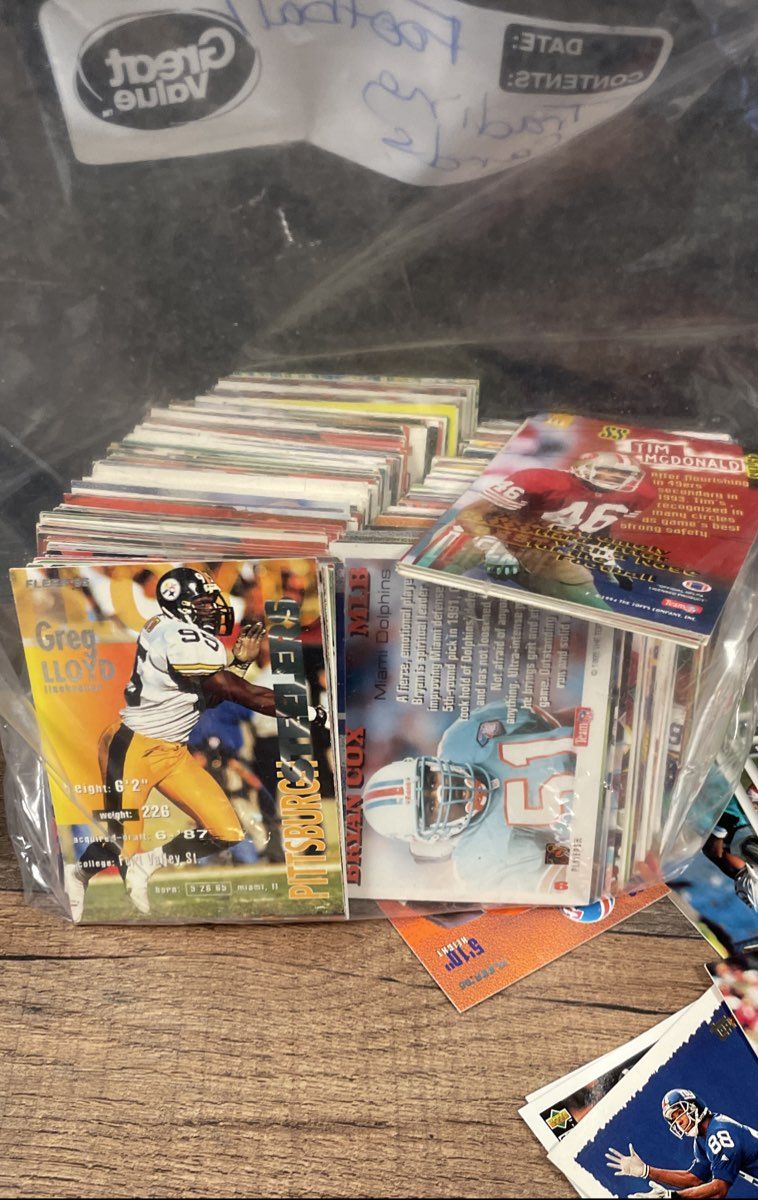 Barry Sanders + 3lbs Bulk Football Card Lot 1990s NFL Topps Score Upper Deck