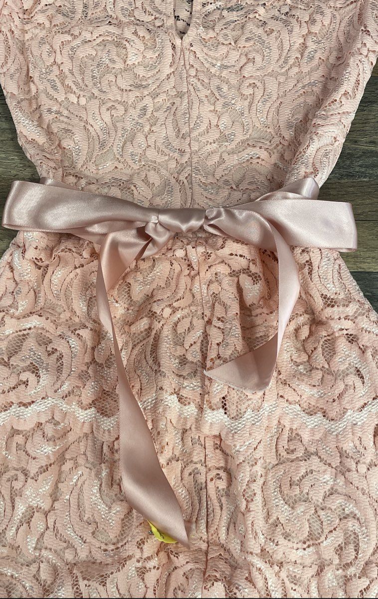 Marina Women's Peach Pink Lace Tiered Long Sleeve Sash Dress Sz 4