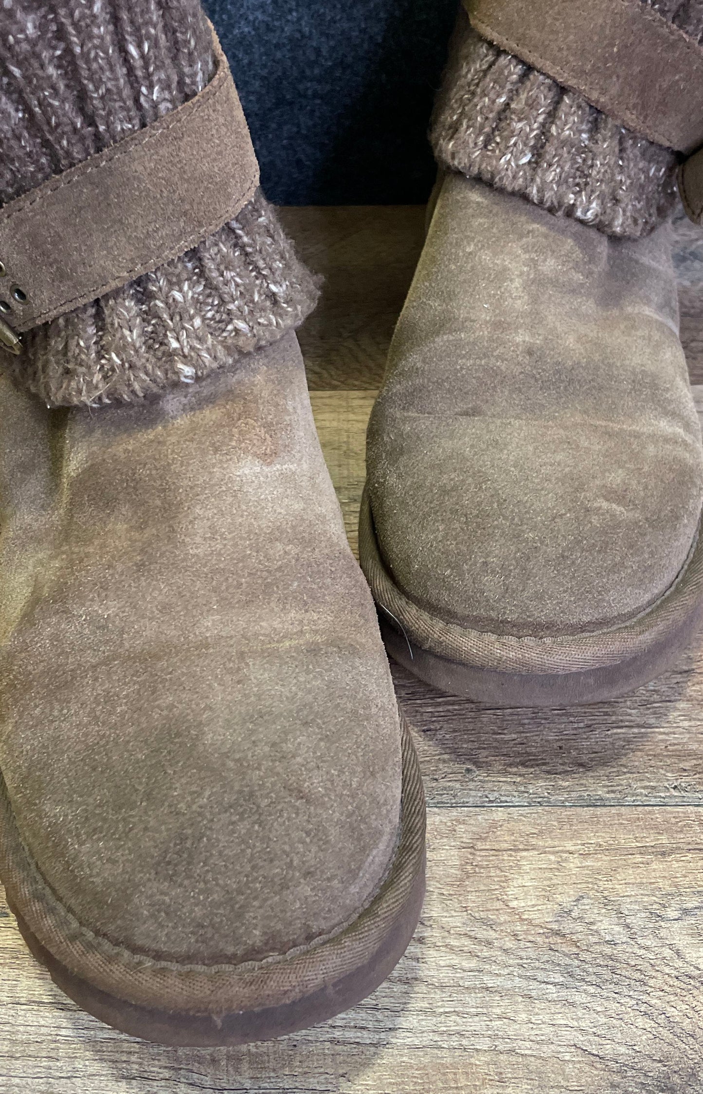UGG Roslynn Chestnut Suede Knit Collar Buckle Strap Ankle Boots Women's Size 9