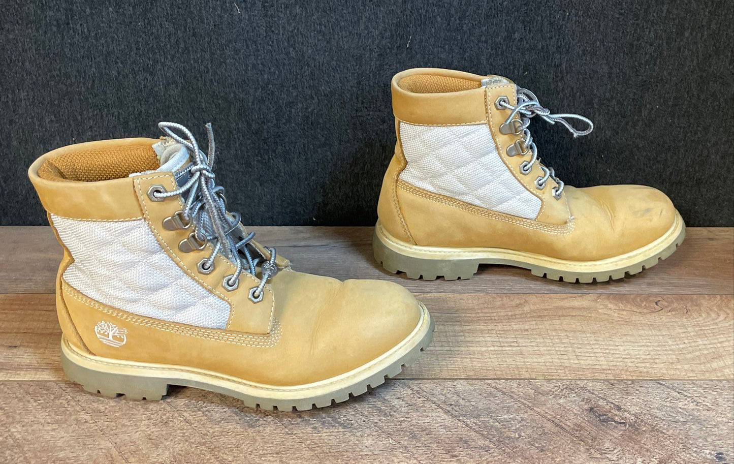 Timberland 16371 6-Inch Quilted Wheat Tan White Leather Boots Size 7.5
