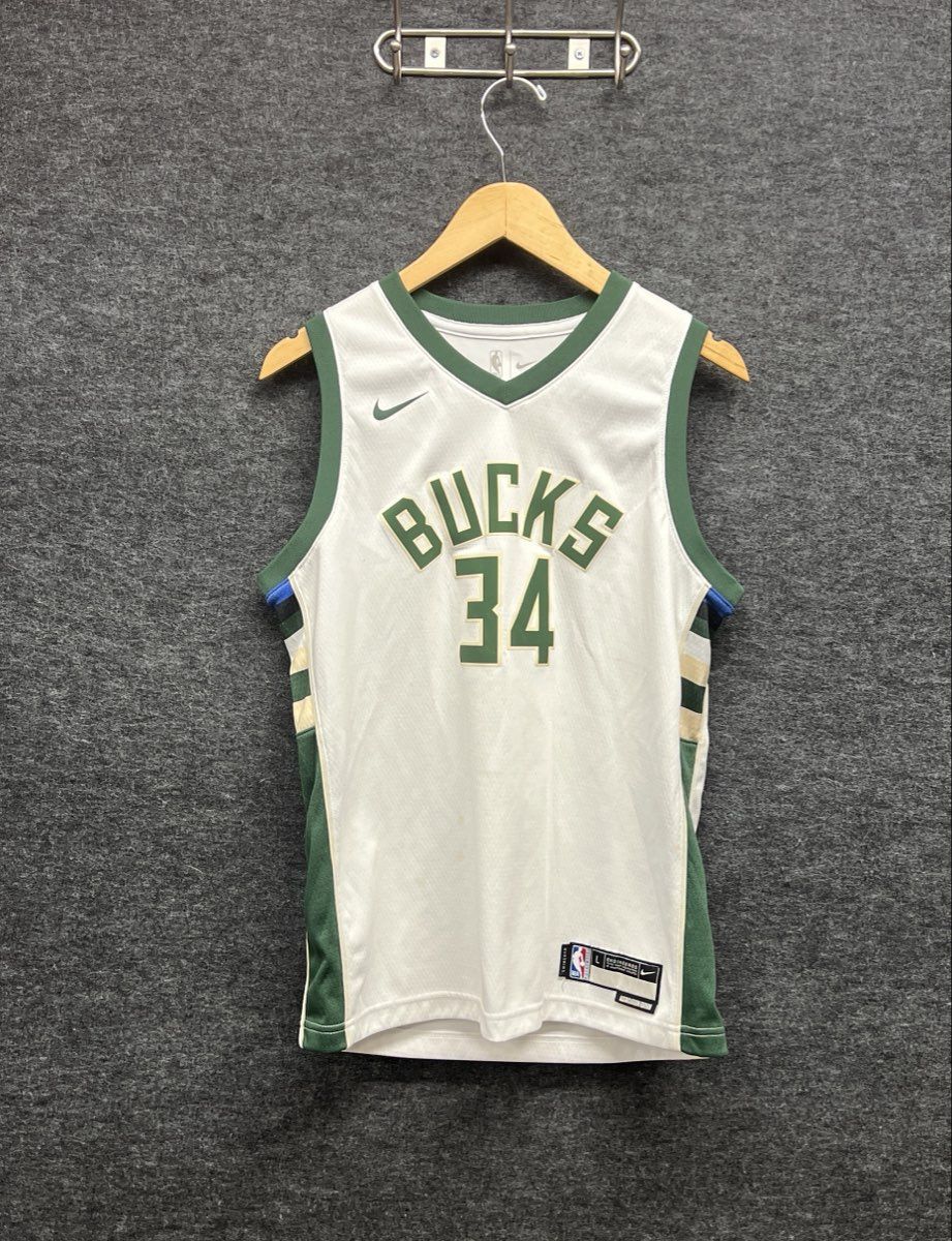 Nike Giannis Antetokounmpo Milwaukee Bucks #34 Association Jersey Boys L 14/16