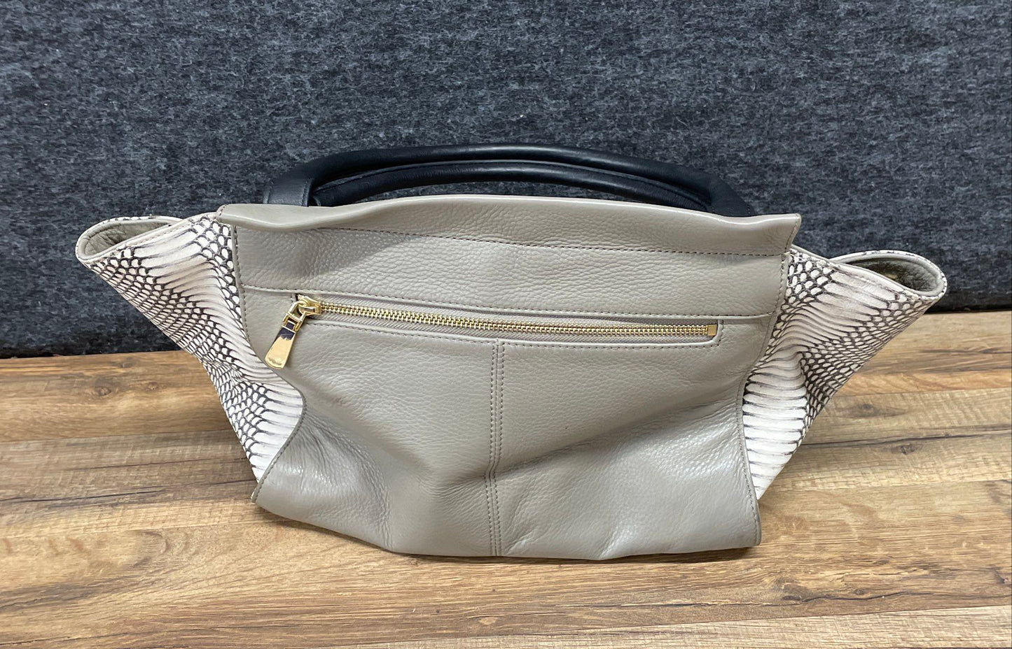 Vince Camuto Grey White Black Leather Snakeskin Embossed Tote Bag Gold Hardware